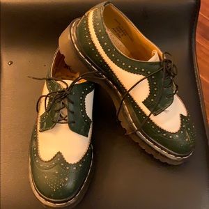Dr Marten Green Wing Tip shoes size 5UK 7US